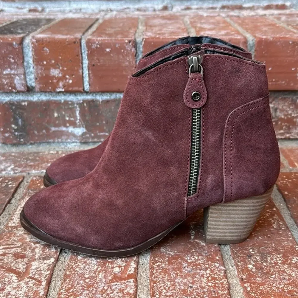 Diba True Burgundy Suede Ankle Boots Women’s Size 7.5 Stacked Block Heel